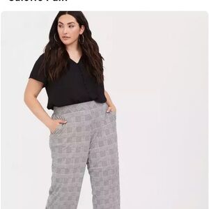 Torrid Black & White Plaid Herringbone Ponte Culotte Pant | Size 3 Tall